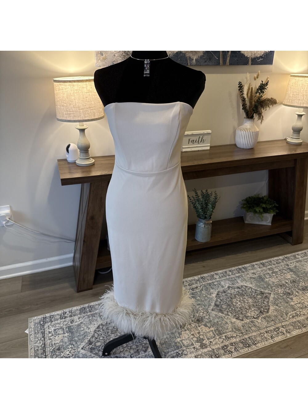Express Cream Strapless Dress Size XS Feathered Hem Zip Back Stunning